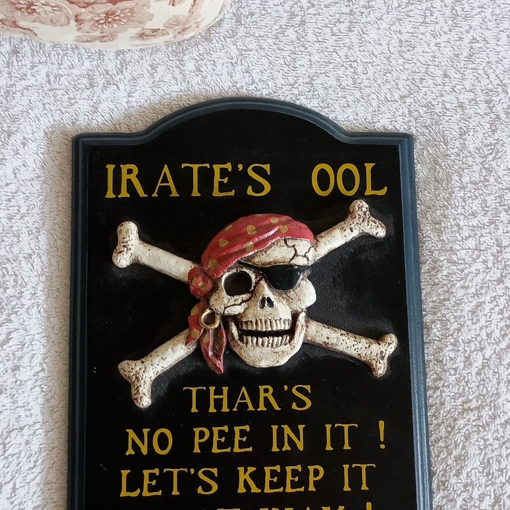 Fun poolside sign - Picture 3 of 4